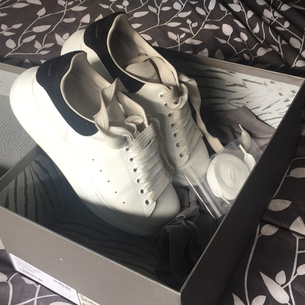 ALEXANDER MCQUEEN SNEAKERS